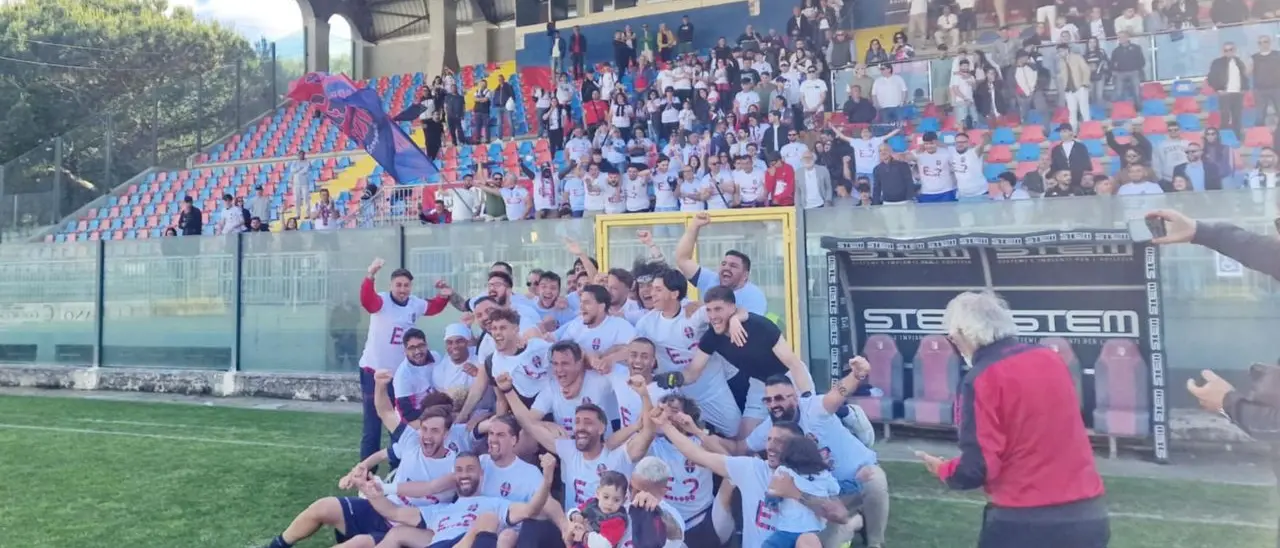 DB Rossoblù Luzzi in festa per l’Eccellenza, Gencarelli sogna in grande: «Adesso nel mirino c'è la Serie D»\n