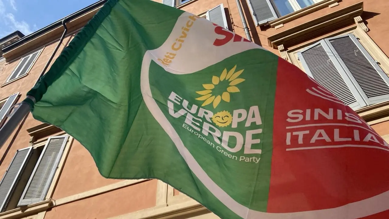 Bonifica Sin\u00A0di Crotone,\u00A0Alleanza Verdi Sinistra: «Nessuna deroga: i veleni fuori dalla Calabria»\n