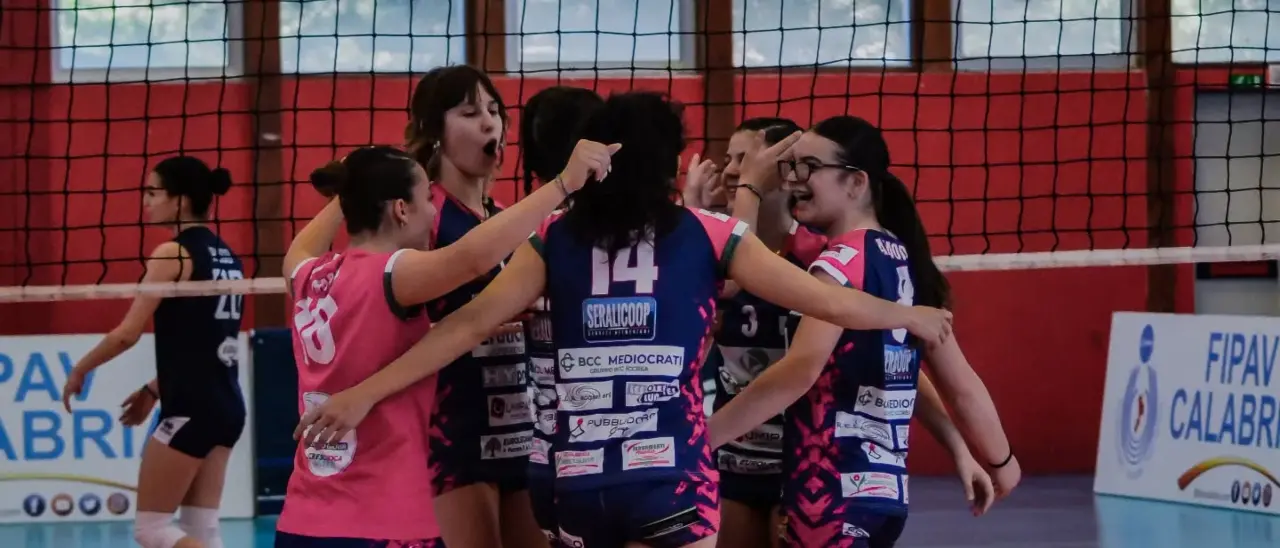 Volley, la CratiCam è inarrestabile: dopo la Serie D, conquista anche la Coppa Calabria\n