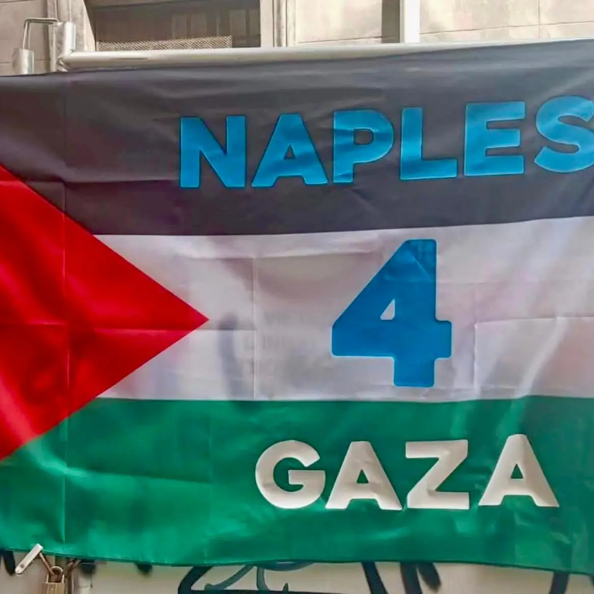 Napoli 4 Gaza: il genio, la gioia, la rivolta\n