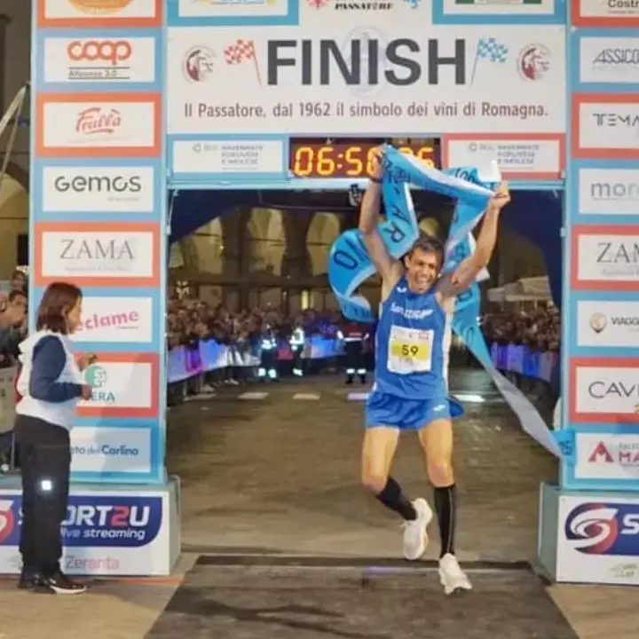 Alessio Milani, l'ultramaratoneta calabrese trionfa alla 100 km del Passatore: «Emozioni uniche»\n
