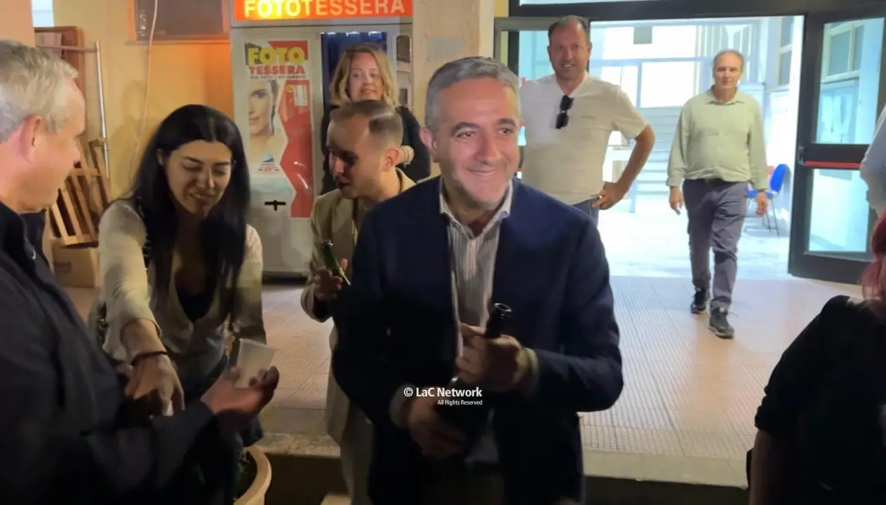 Giampaolo Iacobini è il nuovo sindaco di Cassano all’Ionio. Vince al primo turno schiacciando i riformisti - LIVE\n