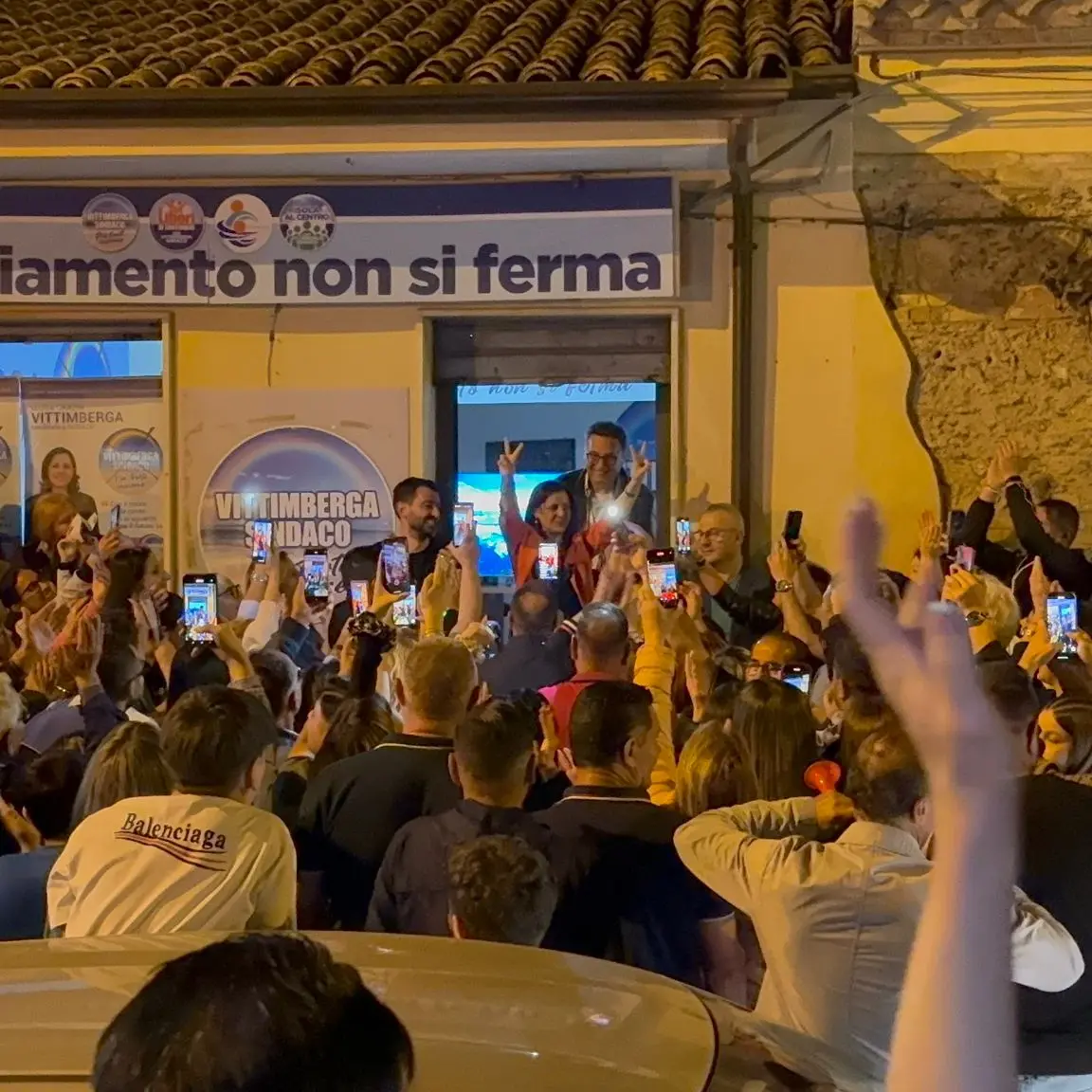 Isola Capo Rizzuto, Vittimberga passa al primo turno. A mezzanotte l’urlo di gioia: «Risultato straordinario»\n