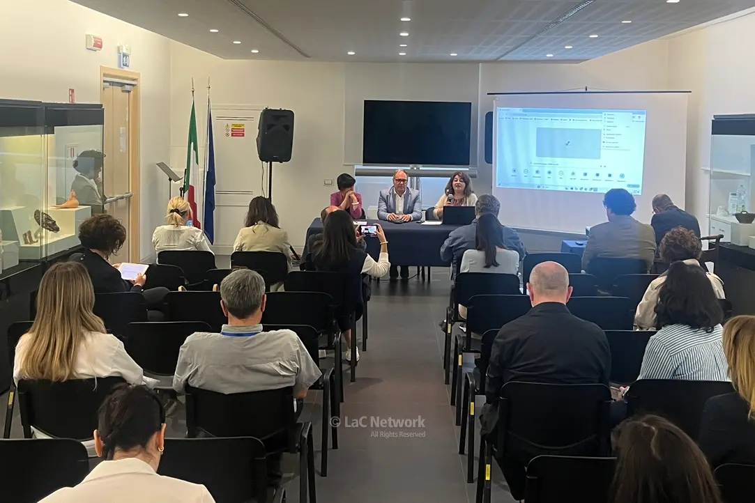 <p>La conferenza stampa a palazzo Piacentini, sede del museo archeologico nazionale di Reggio Calabria</p>\\n