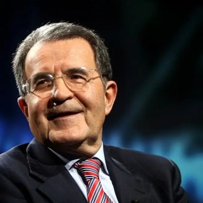 Chi sarà il nuovo Prodi? Il centrosinistra tra il sogno dell’unità e il rischio dell’impotenza politica\n
