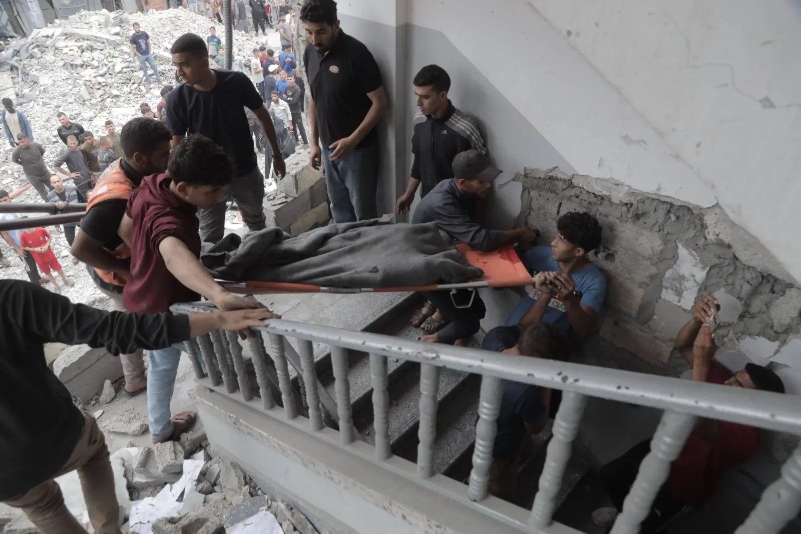 Seicento giorni di inferno su Gaza:\u00A0l’infanzia martoriata che pesa sulla coscienza del mondo\n