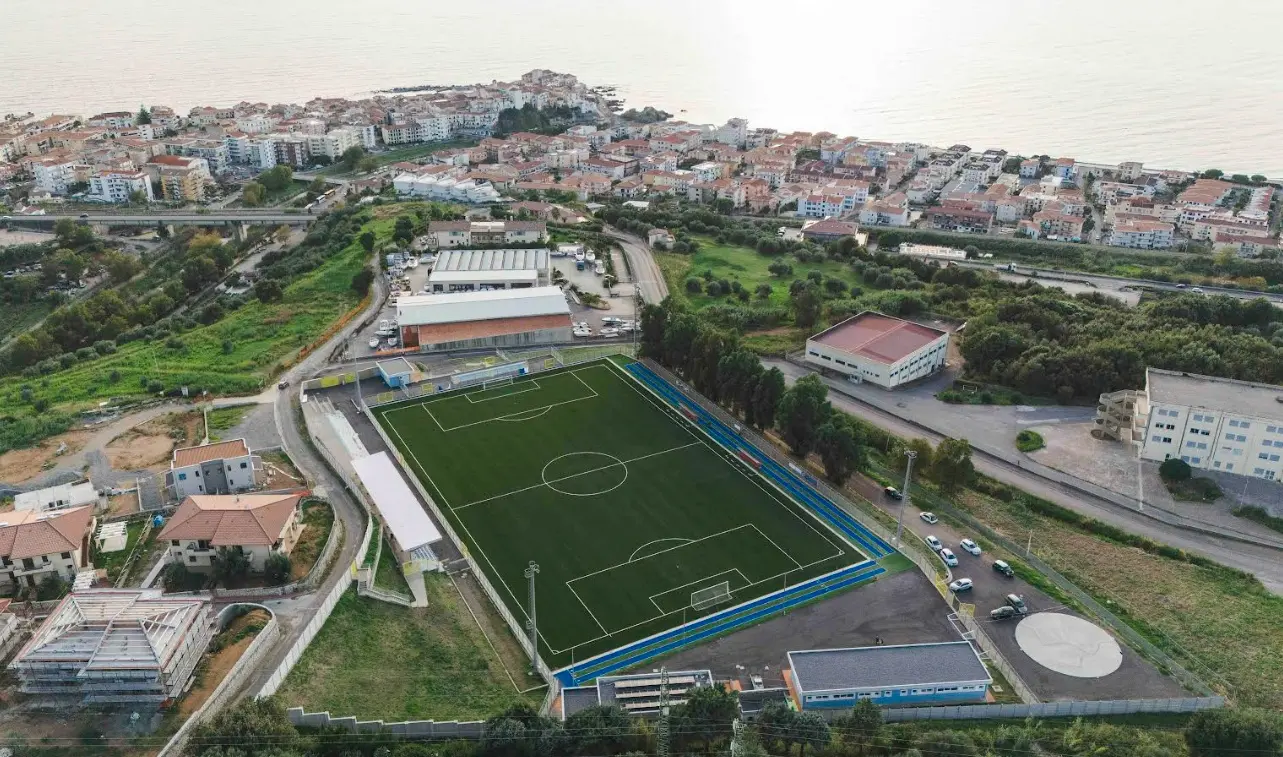 In Calabria arriva il Torneo nazionale di calcio giovanile: protagoniste 30 squadre provenienti da più regioni\n