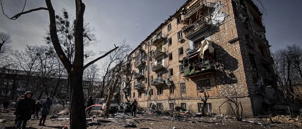 15 luglio 2043, Quarta guerra mondiale: diario (immaginario ma non troppo) da un mondo che ha smesso di ragionare