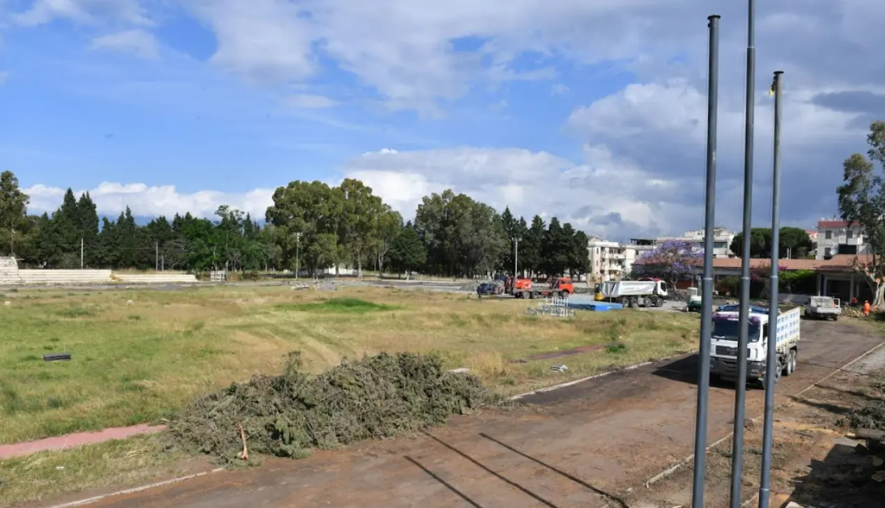 Reggio Calabria, Falcomatà nel cantiere del Campo di Modena “Penna”: «Sarà un fiore all’occhiello per tutto il Sud»\n