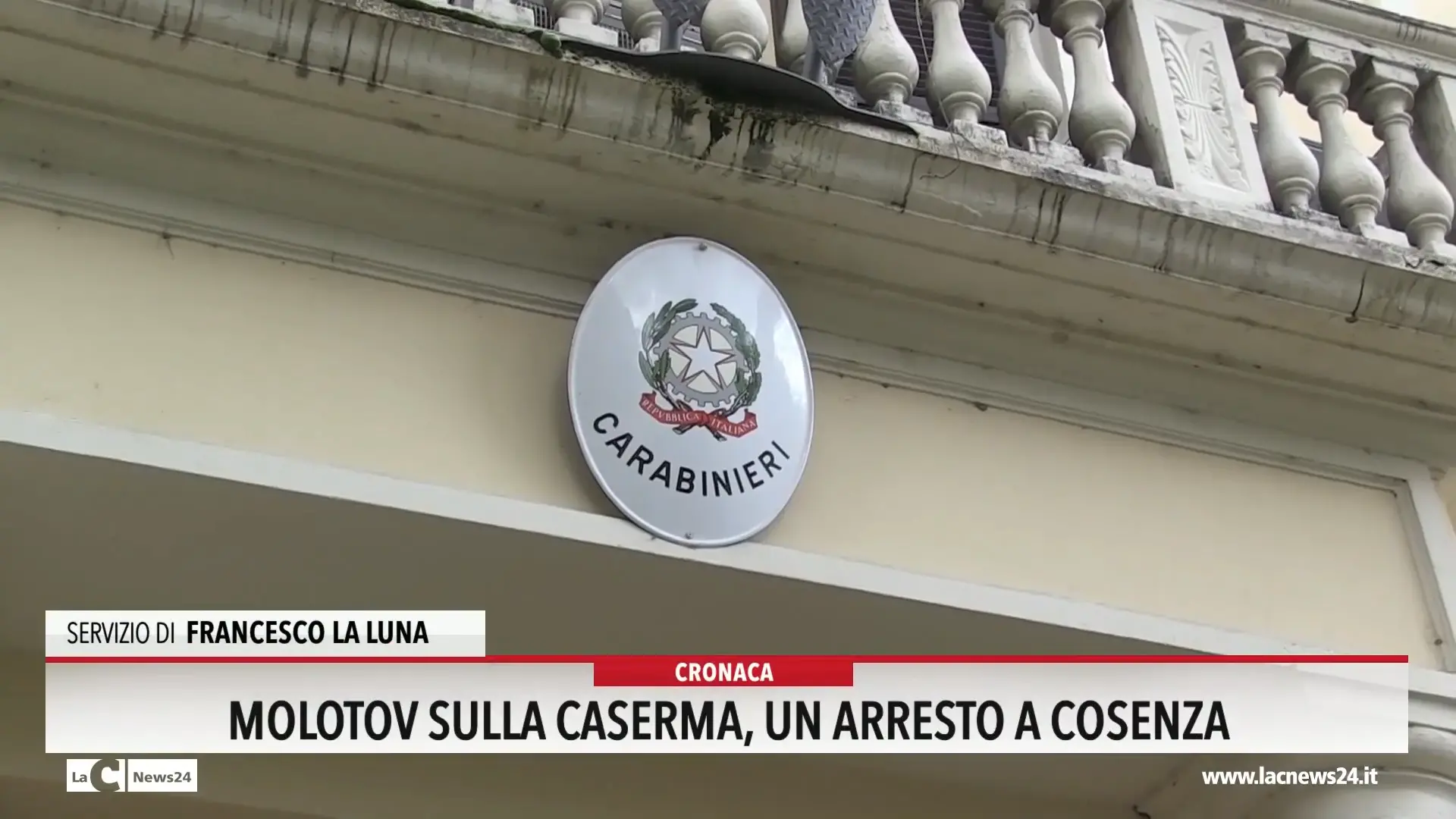 Molotov sulla caserma, un arresto a Cosenza