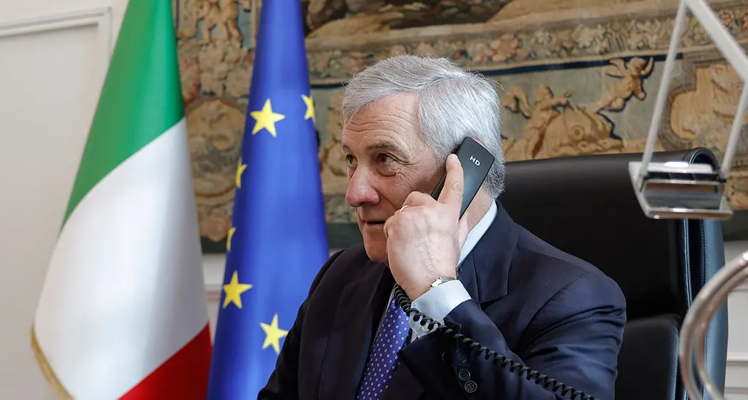 Tajani, il signore dell’ovvietà: perfetto rappresentante di una società che ha disimparato ad appassionarsi\n