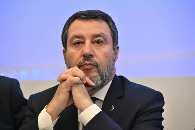 Salvini nella bufera per la frase sui toscani: «Hanno rotto le p...». Poi prova a ridimensionare\n