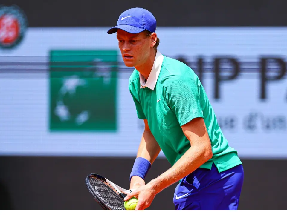 Tennis, Sinner implacabile al Roland Garros nell’ultima “partita” in carriera di Gasquet