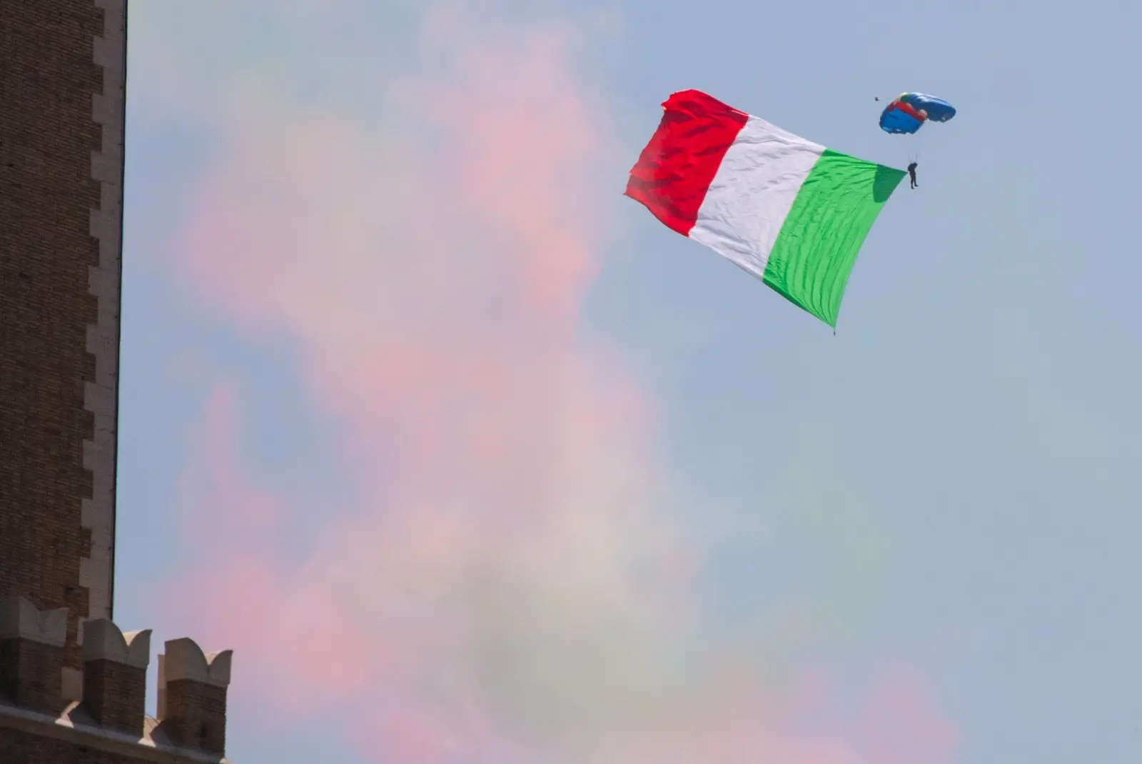 2 giugno 1946, la nascita della Repubblica: quando l’Italia divisa scelse il coraggio e la libertà\n