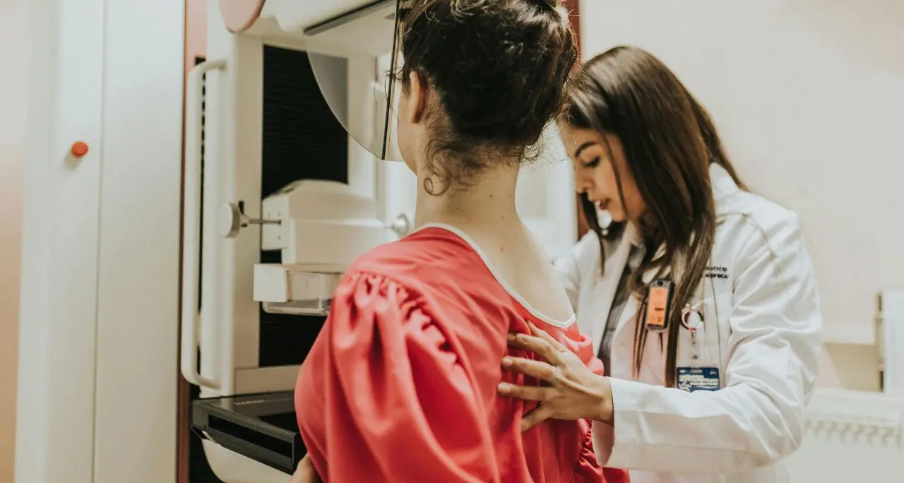 Nel Reggino la prevenzione si fa in camper: l’iniziativa dell’Asp per portare gli screening oncologici nei comuni