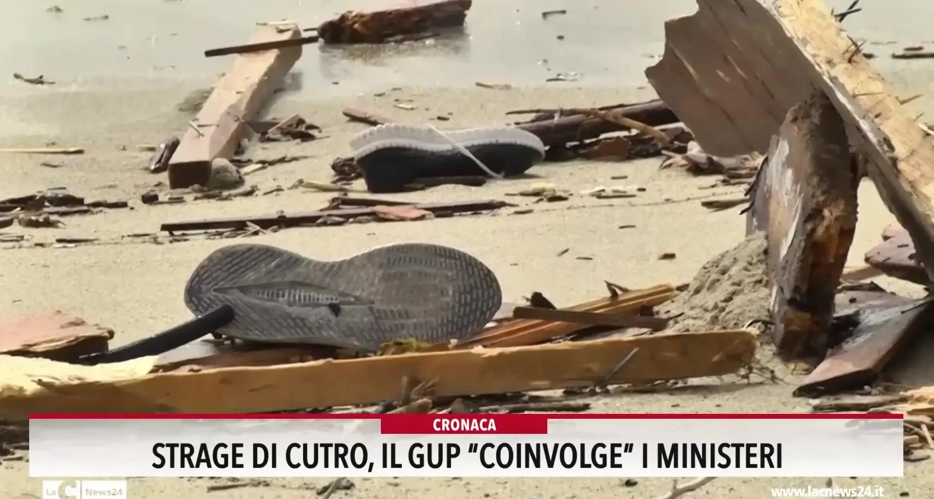 Strage di Cutro, il gup coinvolge i Ministeri