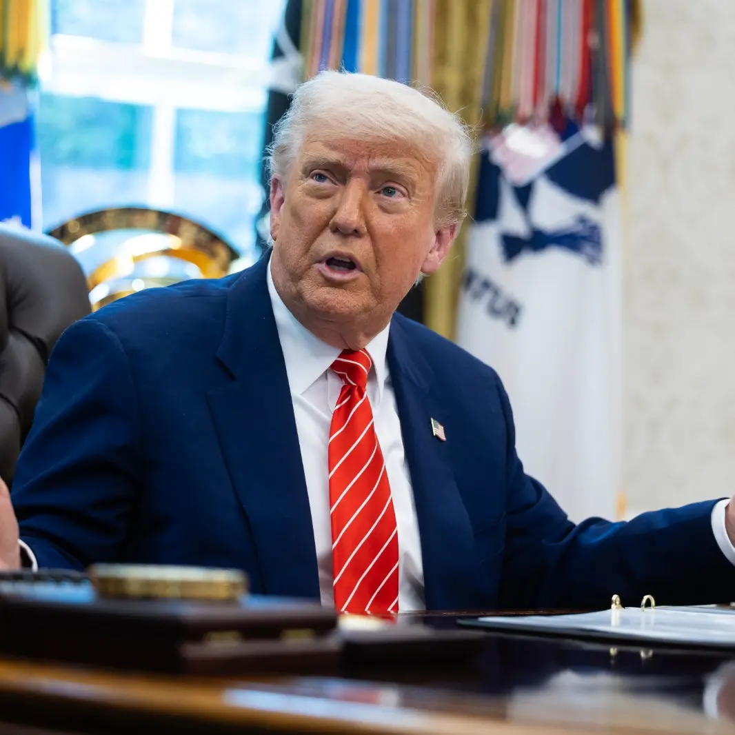 Donald Trump raddoppia i dazi su acciaio e alluminio:\u00A0«Una grande notizia per le nostre industrie»\n