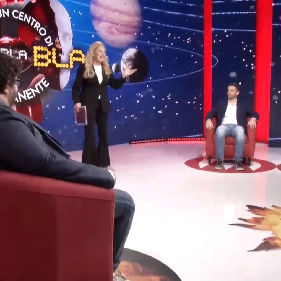 Contro il logorio del bla bla bla moderno, Perfidia smaschera il “politicamente moscetto” del potere