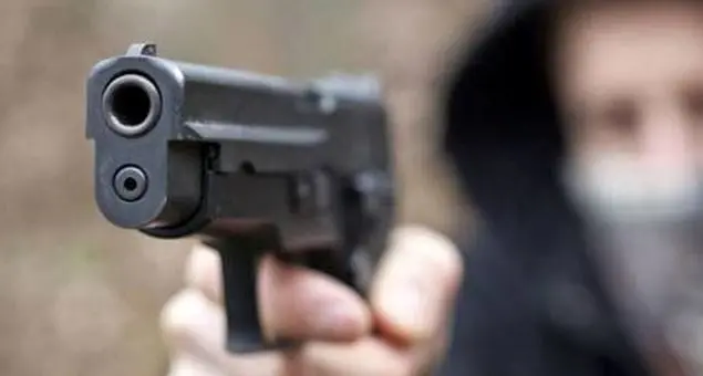 Mattinata di terrore a Rosarno,\u00A0i tre obiettivi dell’intimidazione: a seminare il panico un uomo a bordo di una moto\n