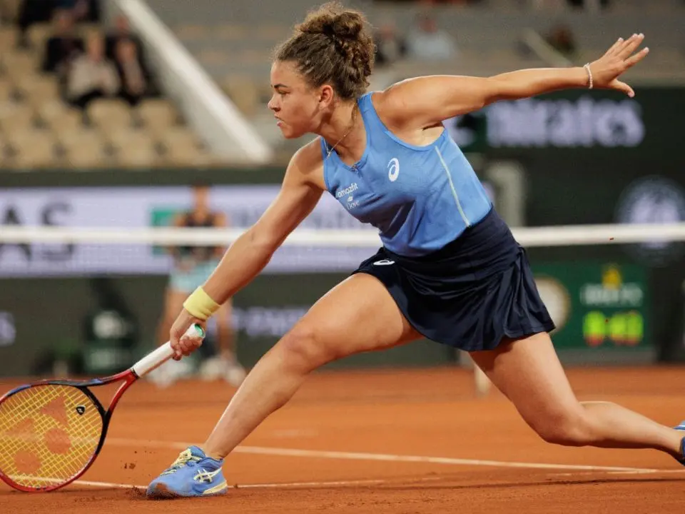 Tennis, harakiri Paolini al Roland Garros: sconfitta dalla Svitolina