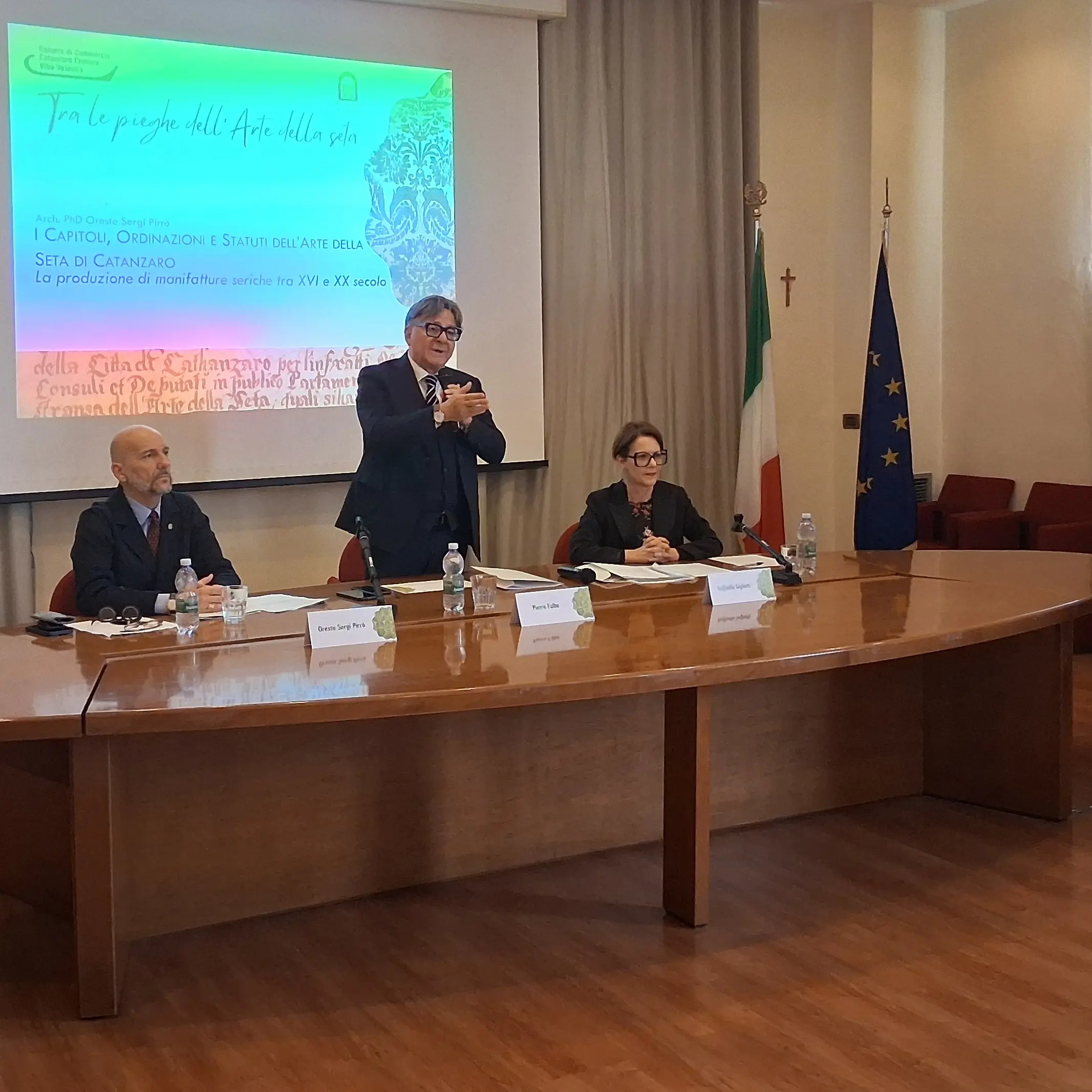 Tra le pieghe dell'arte della seta, a Catanzaro la Camera di commercio celebra la storia delle manifatture tessili\u00A0\n