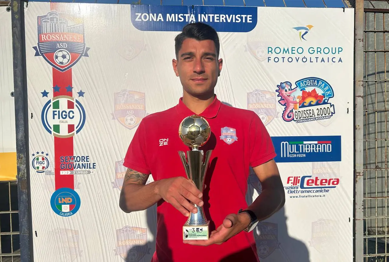 Eccellenza, Giacomo Bongiorno riceve il premio “Top 3” di LaC: «Che orgoglio, stagione indimenticabile»\n