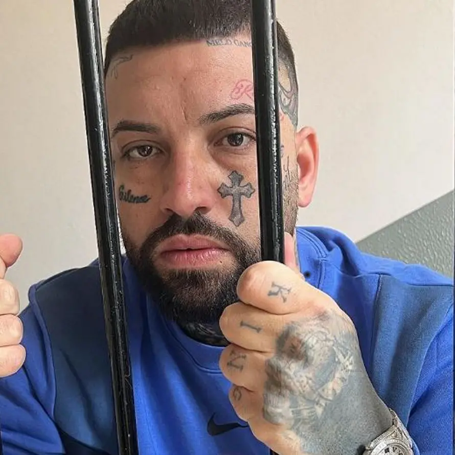 Niko Pandetta trasferito dal carcere di Rossano a Cagliari dopo il caso della videochiamata al concerto dalla cella
