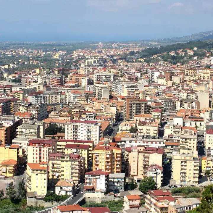 Lamezia tra il lustro delle Stelle Michelin e vecchie\u00A0ombre mafiose: le contraddizioni di una città al bivio