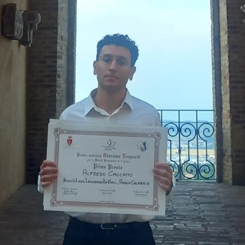 Premio nazionale Leopardi: vince per la prima volta un calabrese: è il giovane studente Alfredo Caccamo\u00A0\n