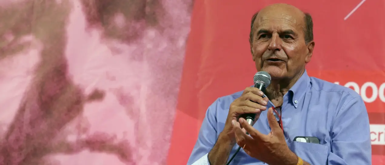 Il giaguaro, le bambole e la sinistra perduta: saga di Bersani, eroe fuori tempo massimo\n