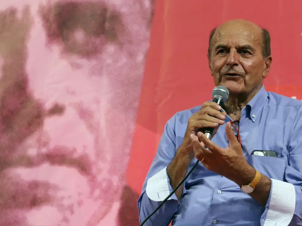 Il giaguaro, le bambole e la sinistra perduta: saga di Bersani, eroe fuori tempo massimo