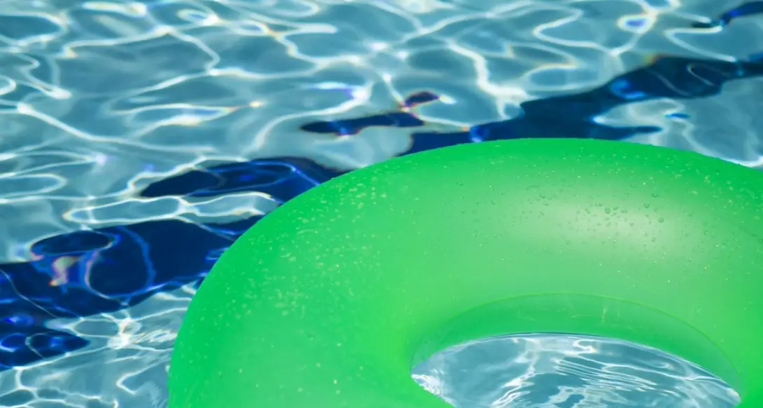 Roma, 5 bambini finiscono in ospedale dopo un bagno in piscina. Il più grave ricoverato in terapia intensiva\n