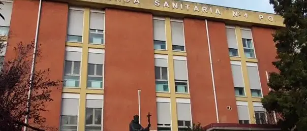 Infermiere aggredito da un dirigente medico all’ospedale di Acri, l’Opi: «Tolleranza zero»\n