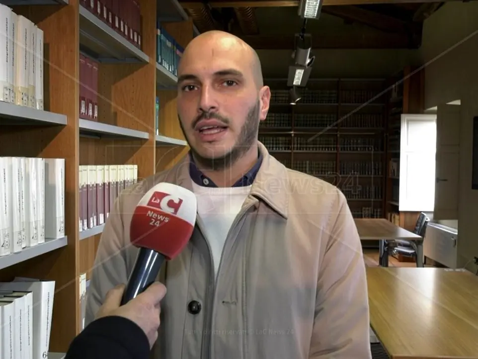 Referendum, il sindaco di Jonadi sfida il silenzio elettorale: «È in nome della democrazia, manca informazione»