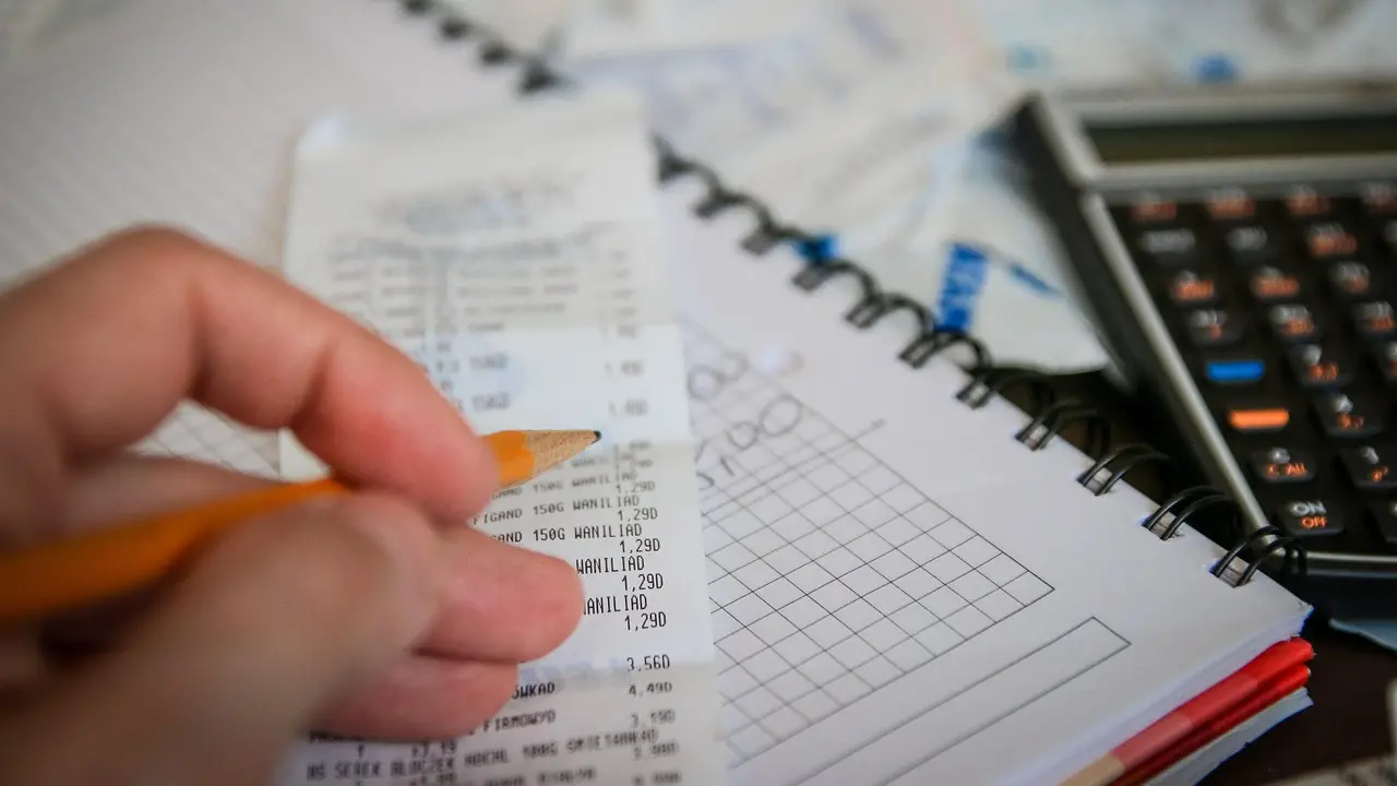 Italia al 47,4% di pressione fiscale effettiva: i contribuenti onesti pagano anche per chi evade\n