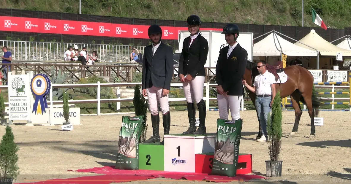 Ippica, a Catanzaro concluso con successo il Campionato regionale di salto ad ostacoli: oltre 150 cavalli in gara\n