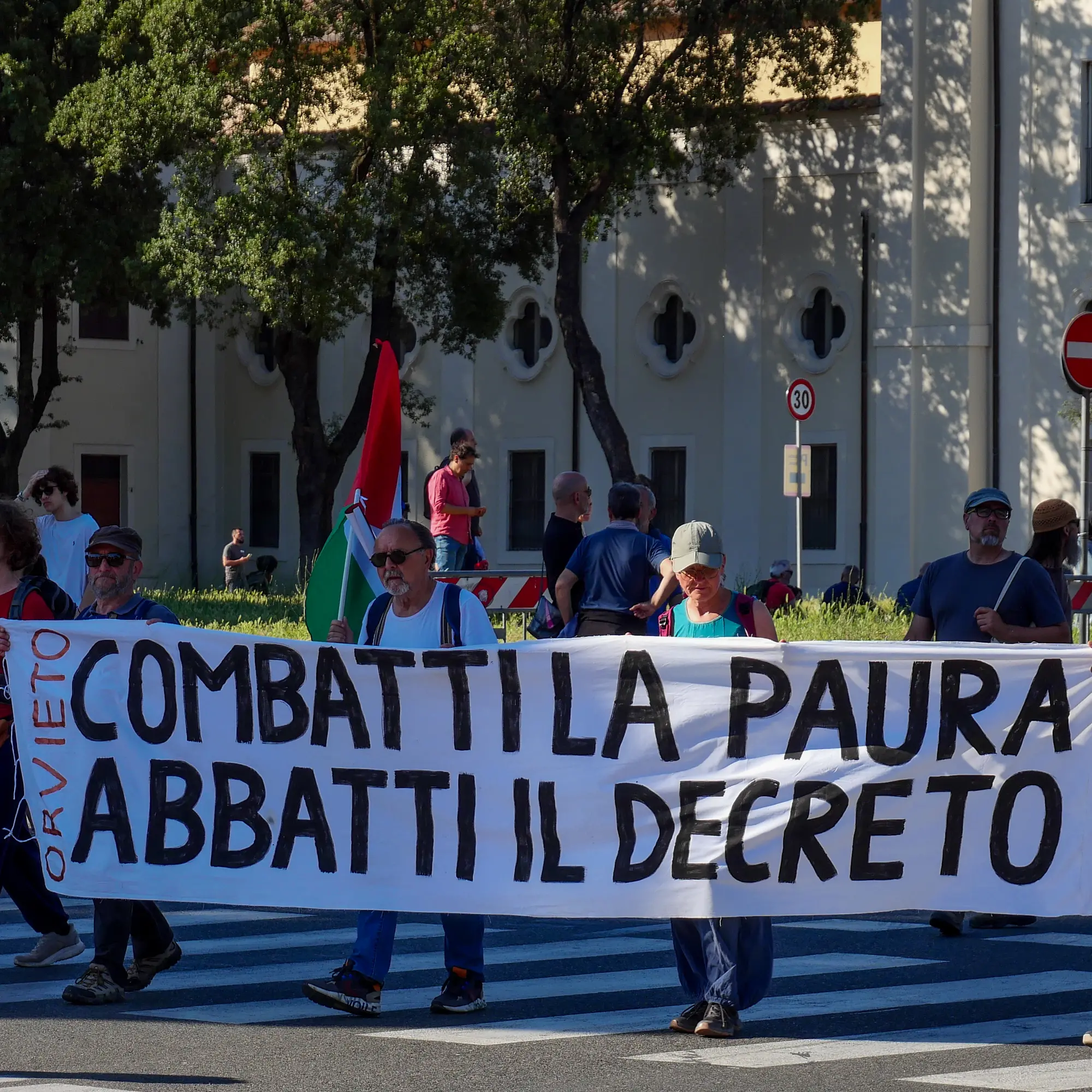 Il nuovo Decreto Sicurezza punisce il dissenso, colpisce i fragili e trasforma lo Stato in repressione\n