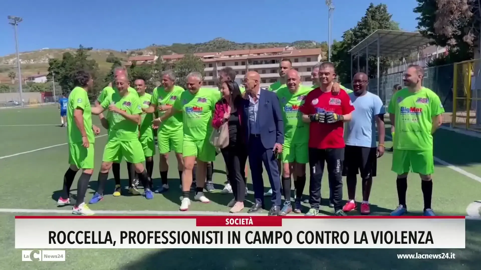 Roccella, professionisti in campo contro la violenza