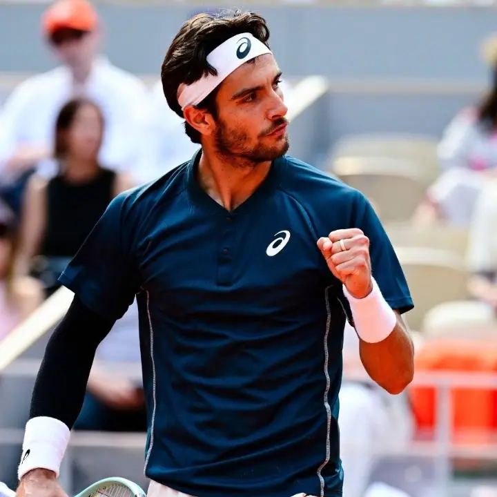 Tennis, Musetti batte Tiafoe e si guadagna la semifinale al Roland Garros\n