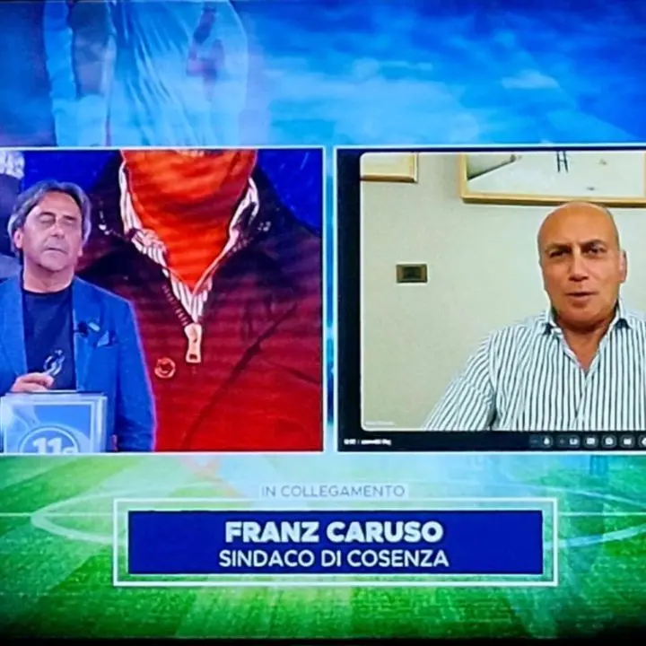 Cessione Cosenza,\u00A0il sindaco Caruso a LaC: «Guarascio? Non gli crede più nessuno»\n
