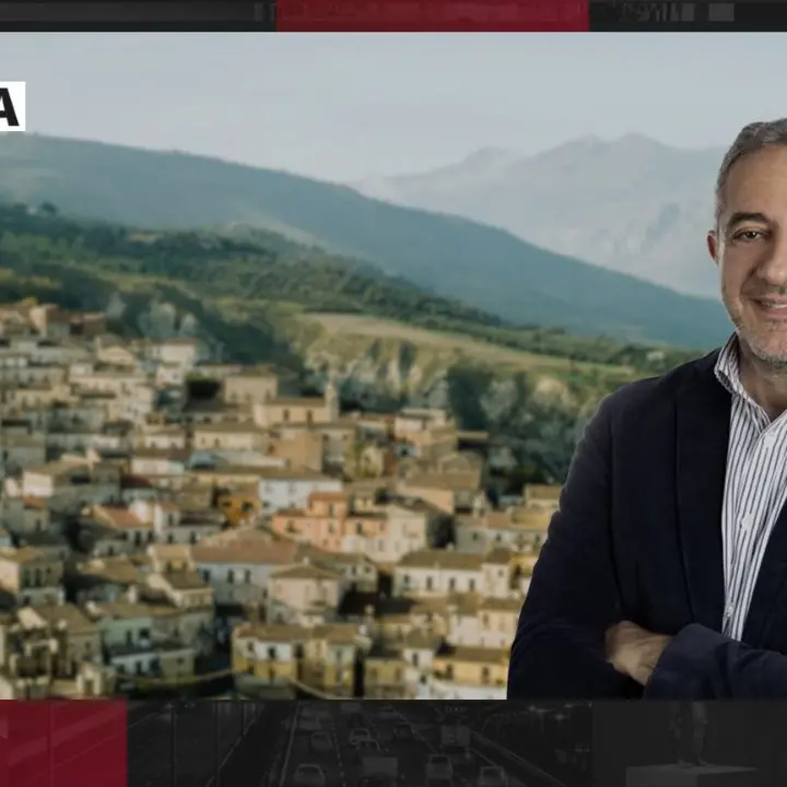 La vittoria e i progetti di Iacobini: il nuovo sindaco di Cassano allo Ionio ospite a Dentro la Notizia\n