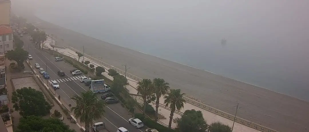 Arriva il caldo e in Calabria porta la “lupa di mare”: ecco cos’è e come si forma\n