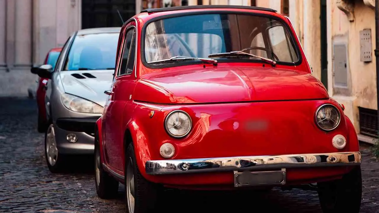 In Calabria auto vecchie e ad alte emissioni, quasi il 62% compreso tra Euro 0 e 4: il dato peggiore nel Crotonese\n