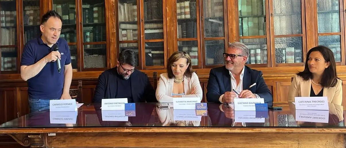 Reggio Calabria, tutto pronto per l’Altafiumara Fest:\u00A0musica, cibo e arte accendono l’estate sullo Stretto\u00A0\n