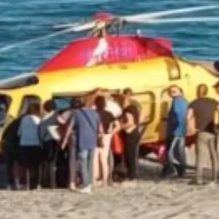 Monasterace,\u00A0operaio scivola e batte la testa sugli scogli: è in gravi condizioni\n
