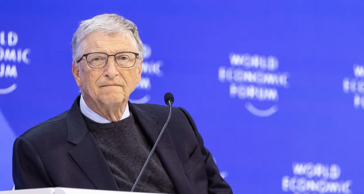 Bill Gates e i 200 miliardi per l’Africa: ritratto di un filantropo dalla personalità controversa\n