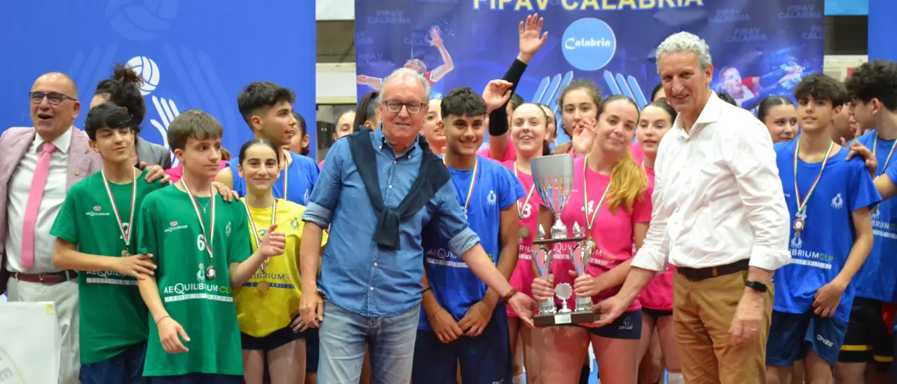 Volley Calabria, il torneo dei territori valorizza i giovani talenti: festa per tutti a chiudere la stagione\n