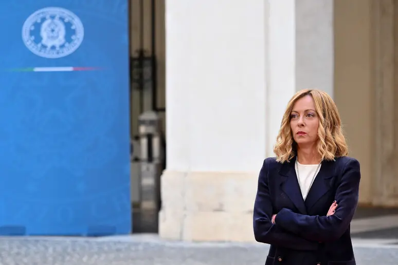 “Mi si nota di più se vado o se non voto?”: il colpo al quorum della Meloni ai referendum