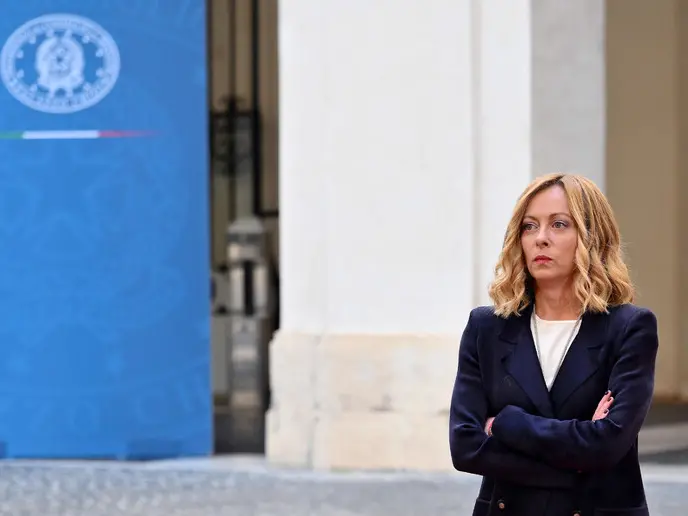 “Mi si nota di più se vado o se non voto?”: il colpo al quorum della Meloni ai referendum