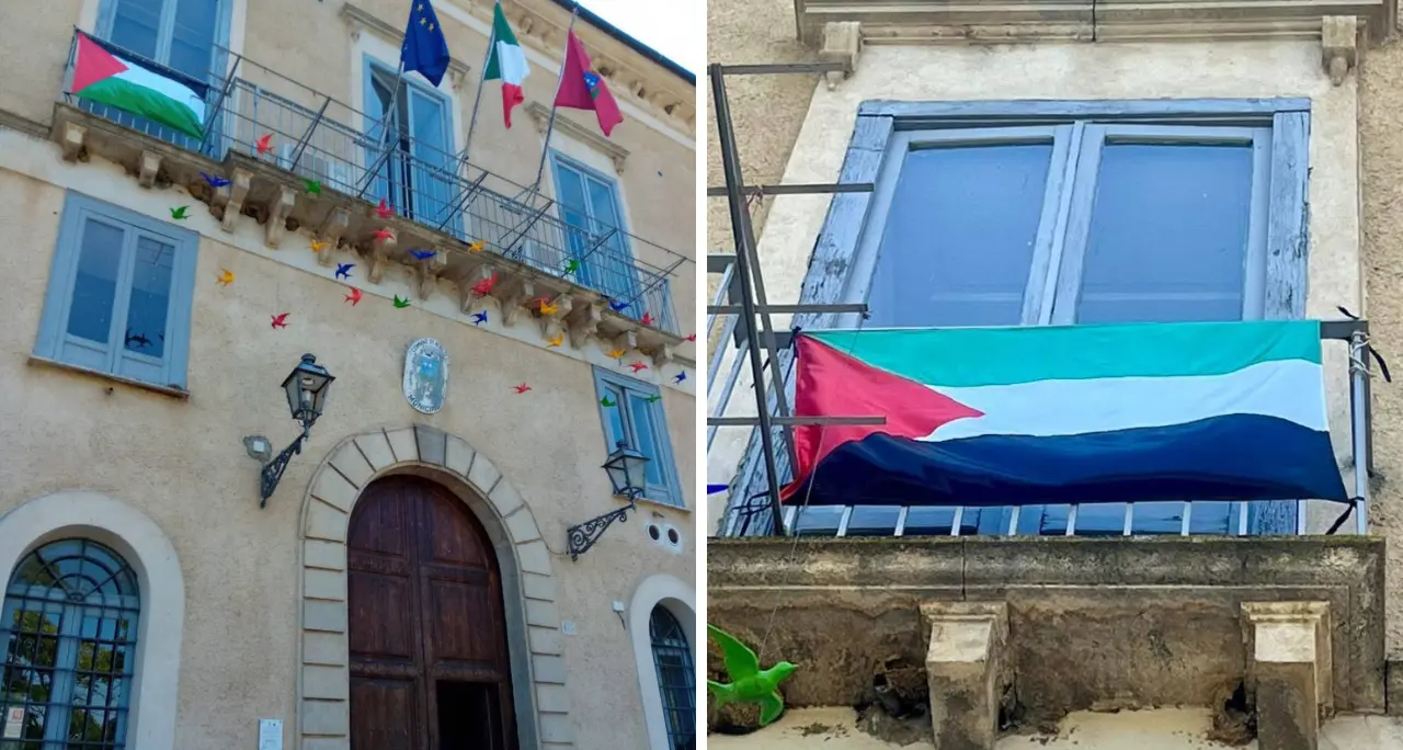 Acri, la bandiera della Palestina sventola sul Municipio: «Solidarietà a un popolo martoriato»\n